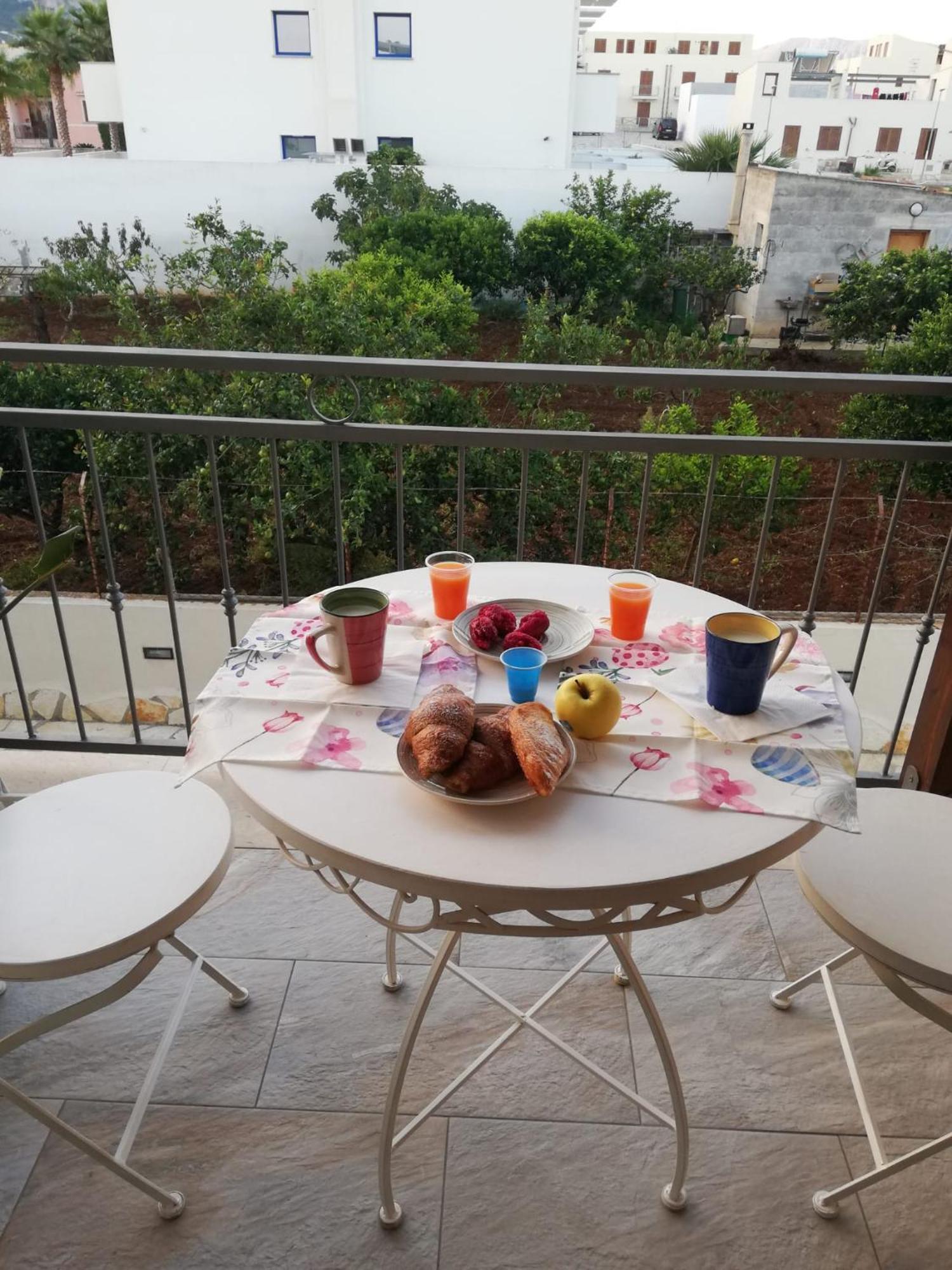 Appartamento Le Ginestre San Vito Lo Capo Buitenkant foto